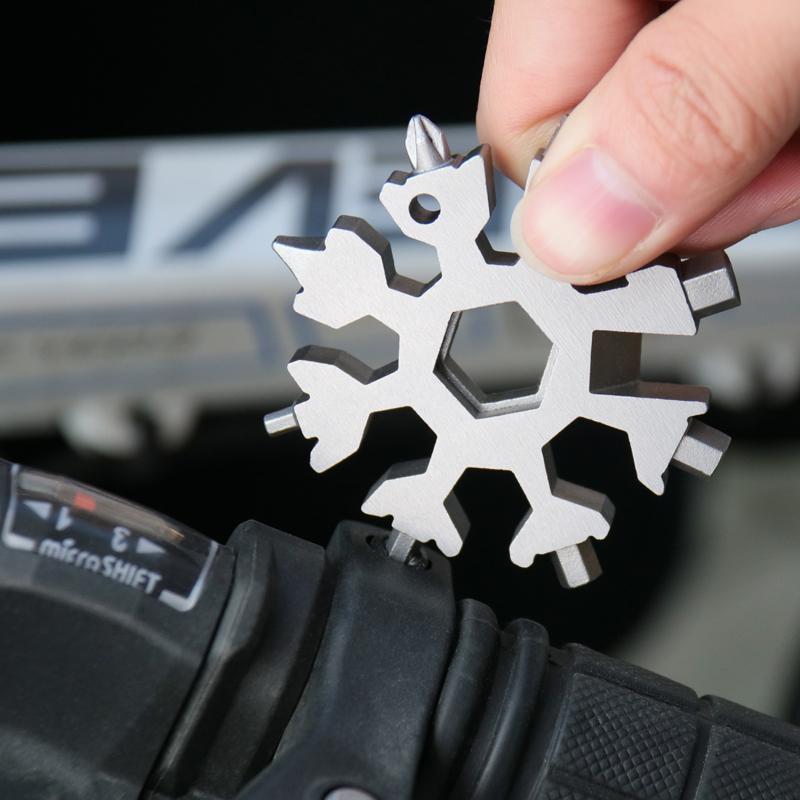 Snowflakes Multi-tool - Prime Gift Ideas